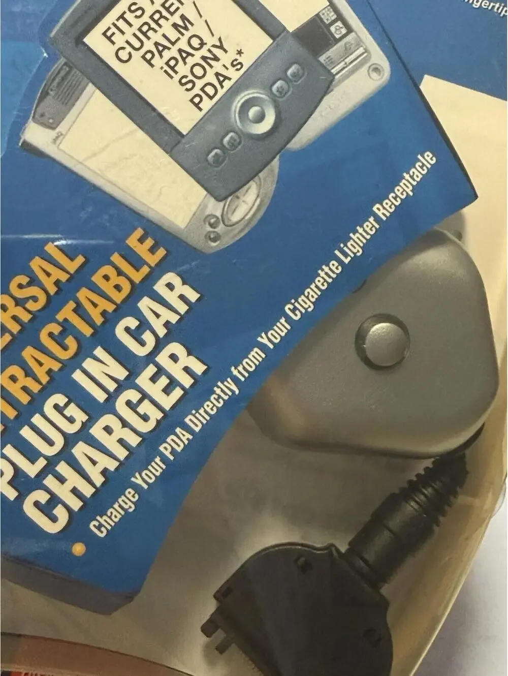 I Concepts Universal Car Charger For Palm And Sony
